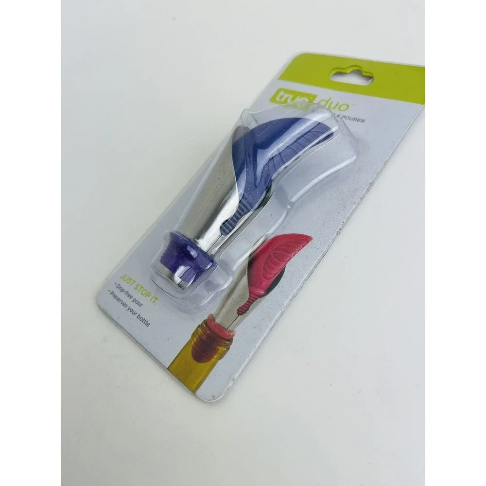 True Duo Bottle Stopper And Pourer Spout Bar Tool Purple‎